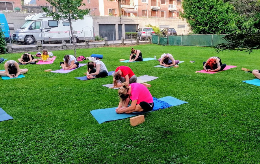 Evento Yoga in giardino della Casa di Lù