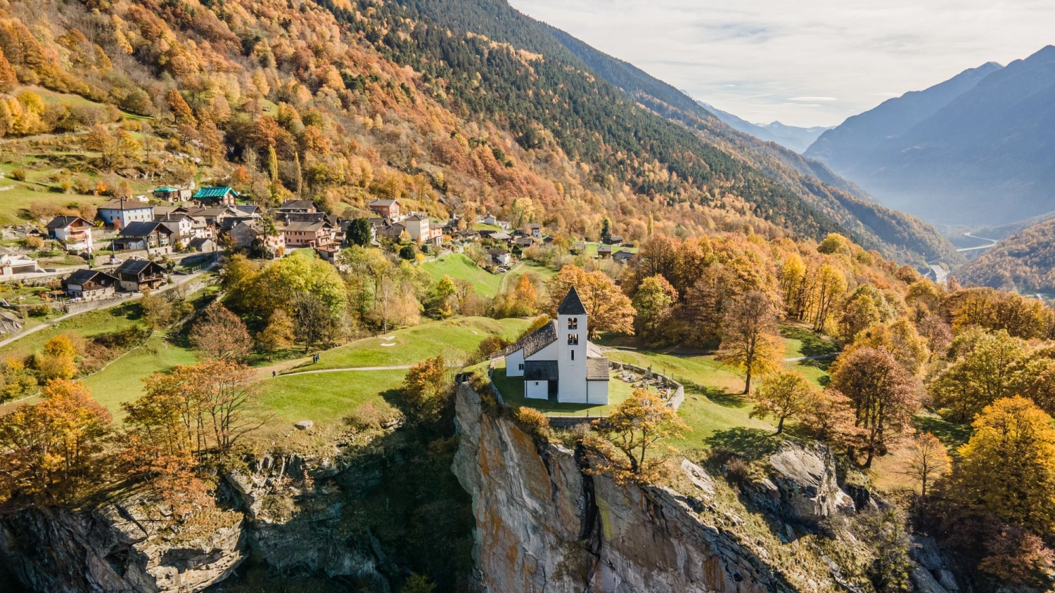 Tra borghi leventinesi - TicinoSentieri