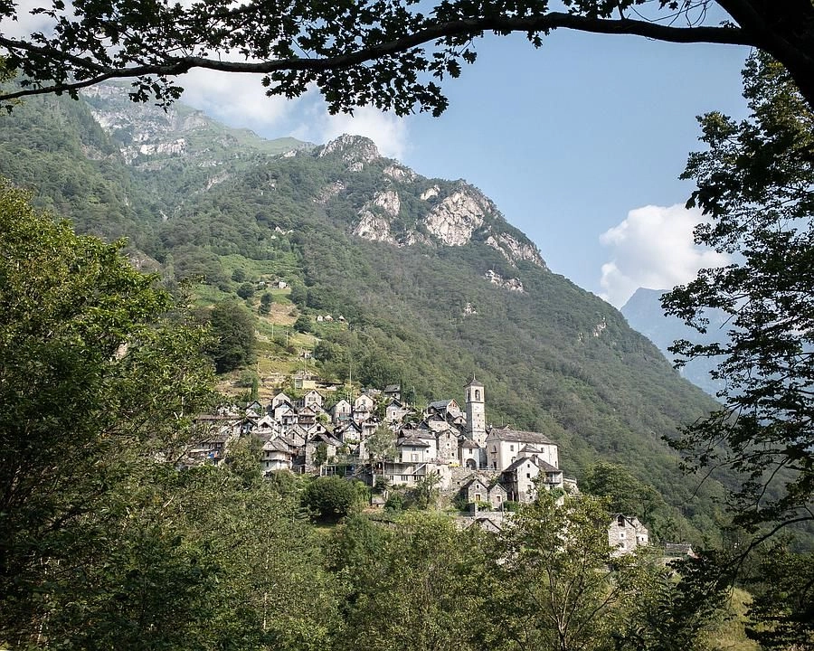 Vista sulla Verzasca - TicinoSentieri