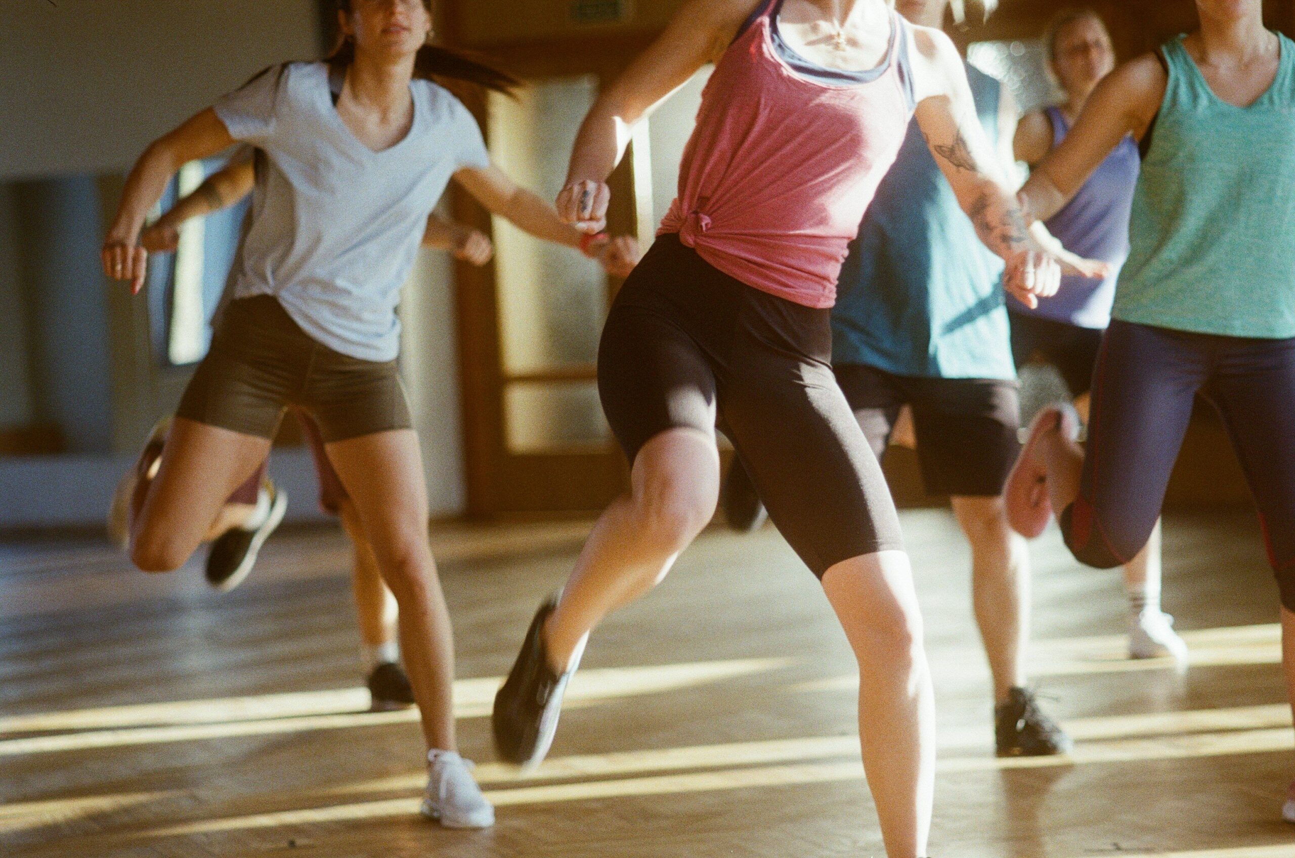Gruppo che pratica danza